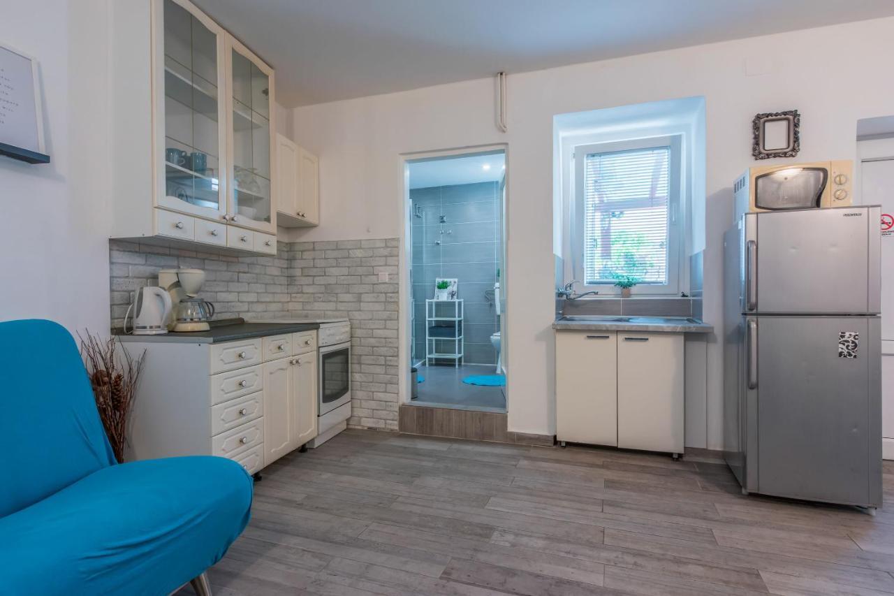 Apartments Kalla Crikvenica Bagian luar foto