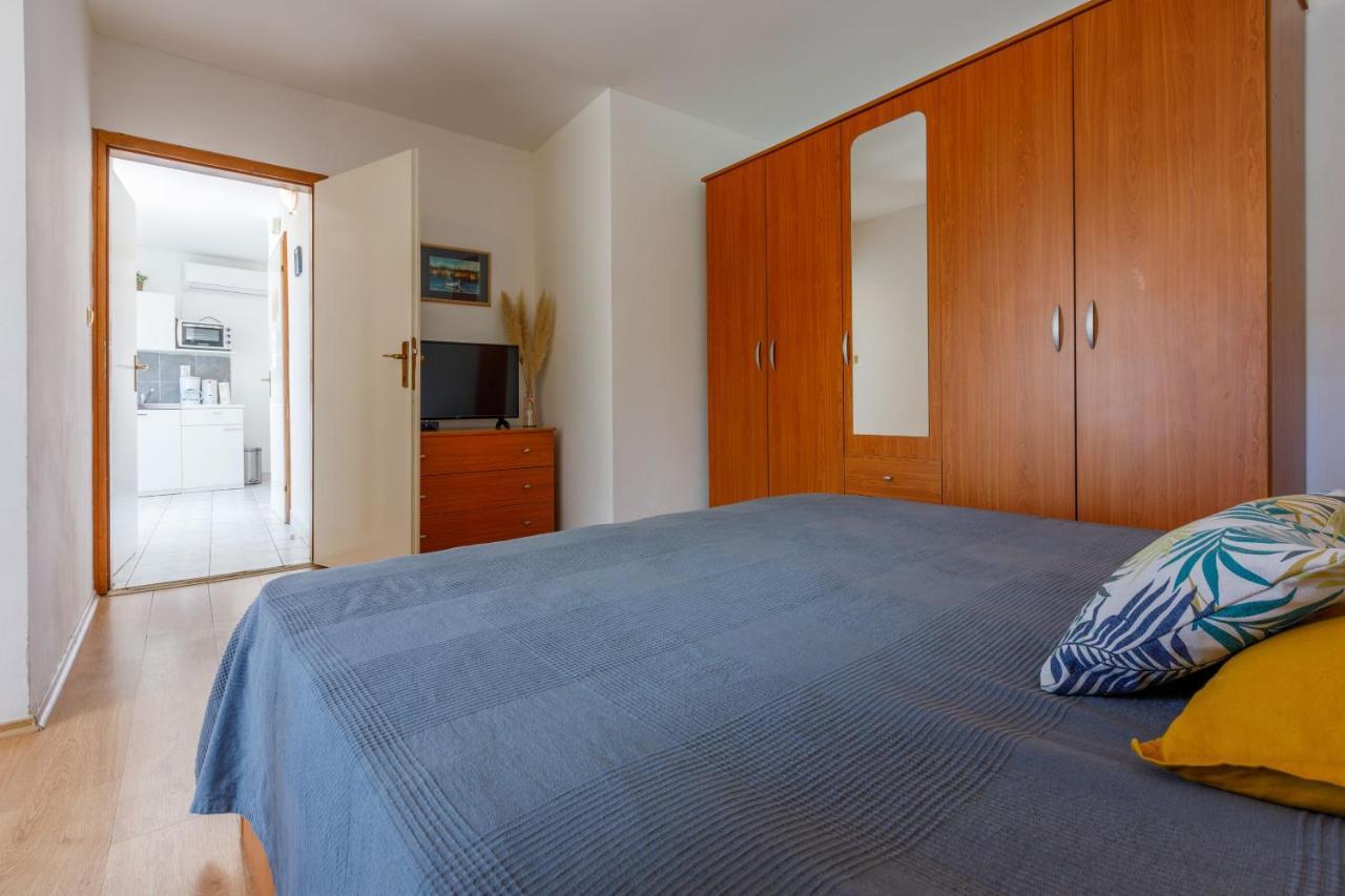 Apartments Kalla Crikvenica Bagian luar foto