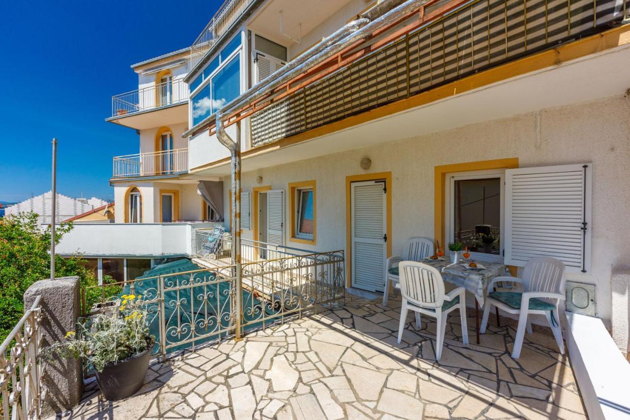 Apartments Kalla Crikvenica Bagian luar foto